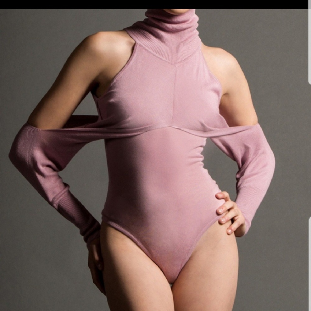 Mauve long sleeve bodysuit